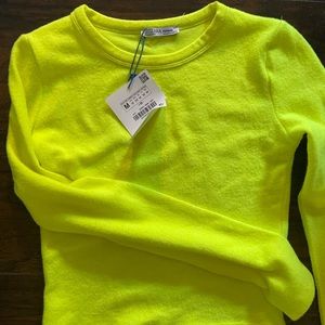 New with tags Crop sweater